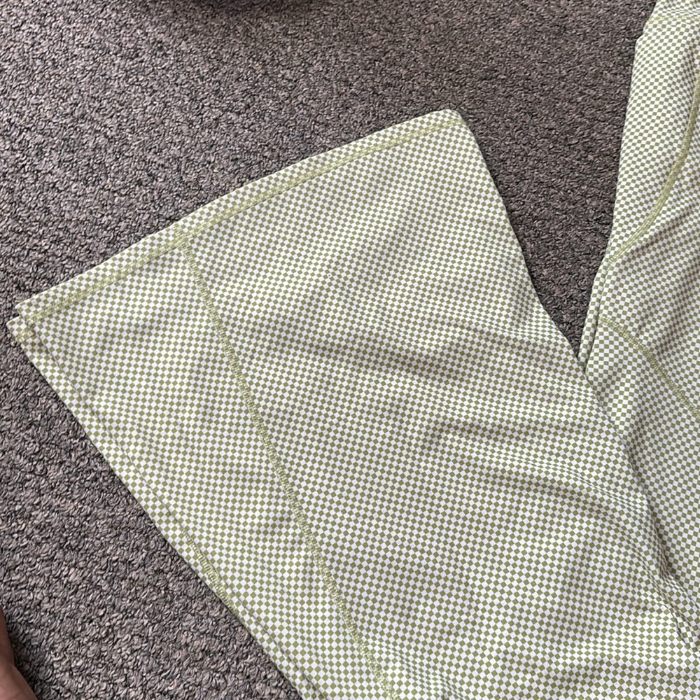 Fabletics Two Piece Set - Picture 2 of 8